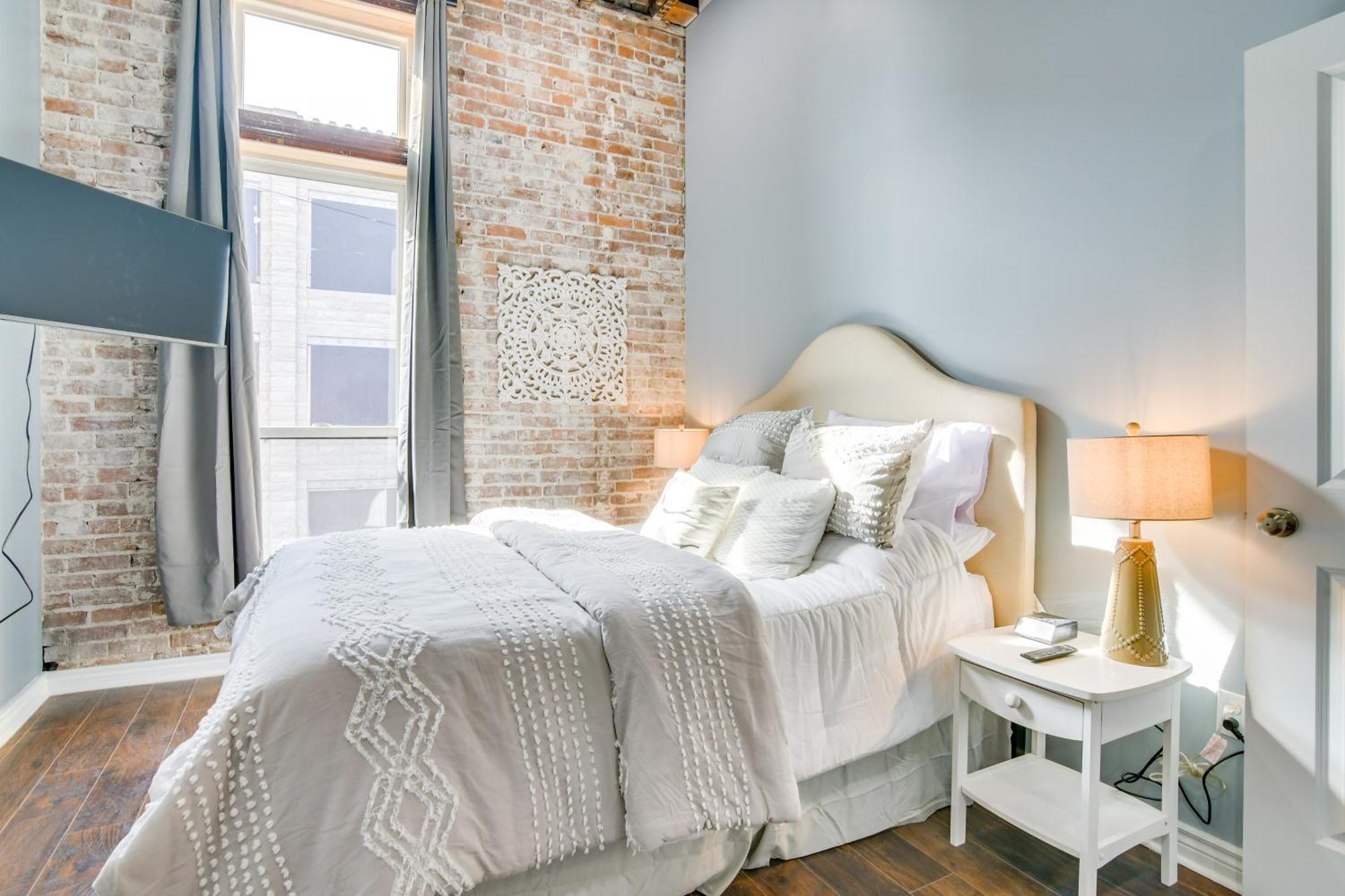 Dtwn Loft In The Heart Of Monett Pets Welcome! Bagian luar foto