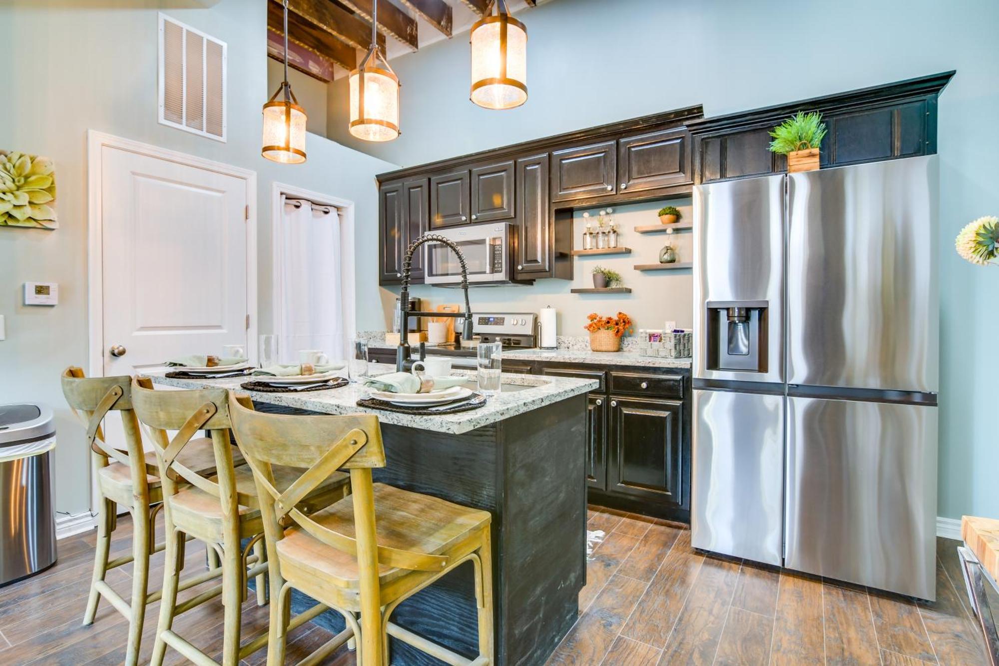 Dtwn Loft In The Heart Of Monett Pets Welcome! Bagian luar foto